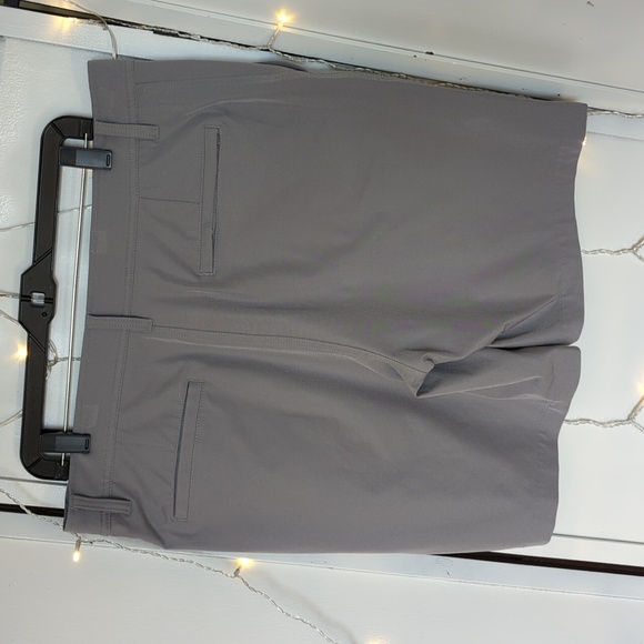 32º Cool Stretch Performance Shorts - Size 32, Wicking & Shape-Retaining 🩳🌬 - Picture 2 of 6